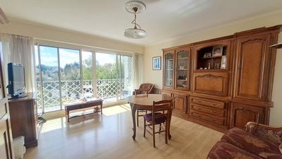 Appartement - 94 m² - 5 pièces