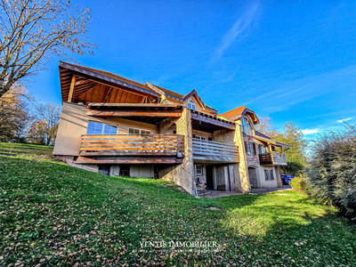 Maison - 305 m² - 6 pièces