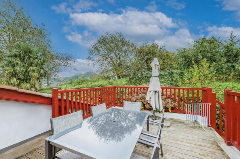 Maison ancienne - 220 m² - 10 pièces