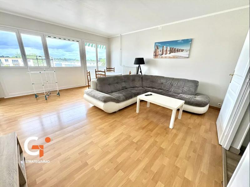 Chambre - 11 m² - 5 pièces