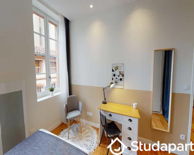 Chambre - 120 m² - 1 pièce