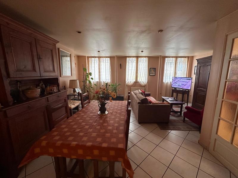 Appartement - 60 m² - 2 pièces