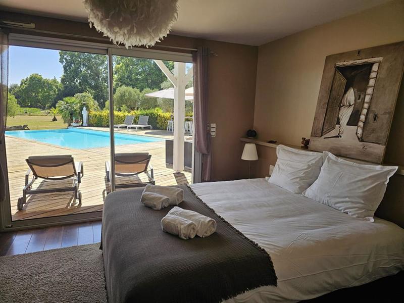 Propriété - 367 m² - 14 pièces