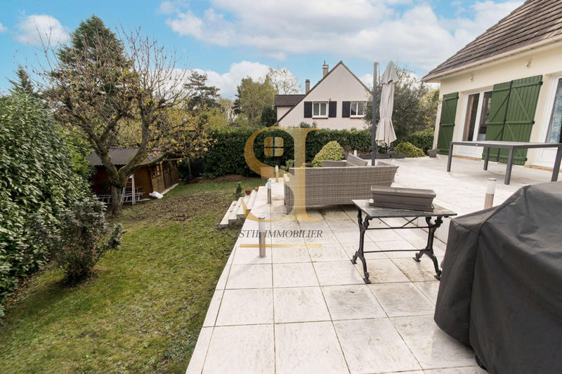 Maison - 228 m² - 7 pièces