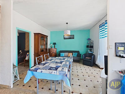 Maison - 64 m² - 3 pièces