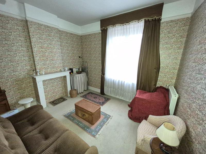 Maison - 87 m² - 6 pièces