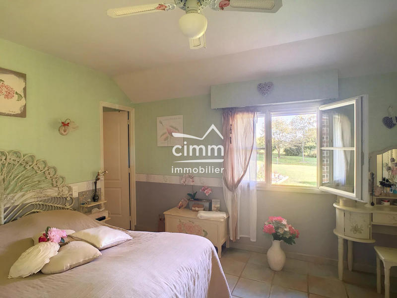 Maison - 365 m² - 15 pièces