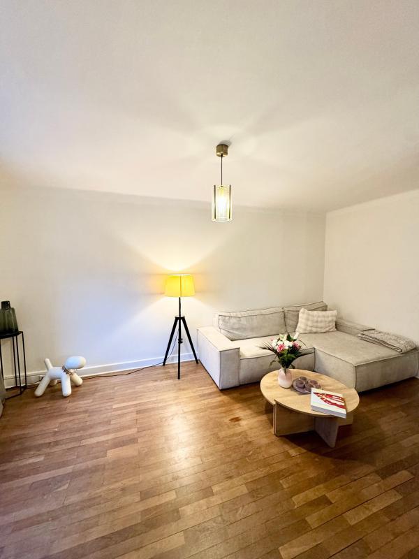 Appartement - 80 m² - 4 pièces