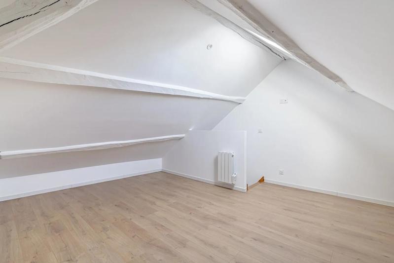 Appartement - 102 m² - 5 pièces