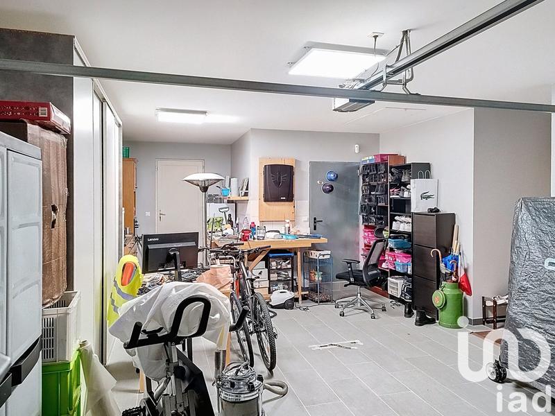 Maison - 220 m² - 6 pièces