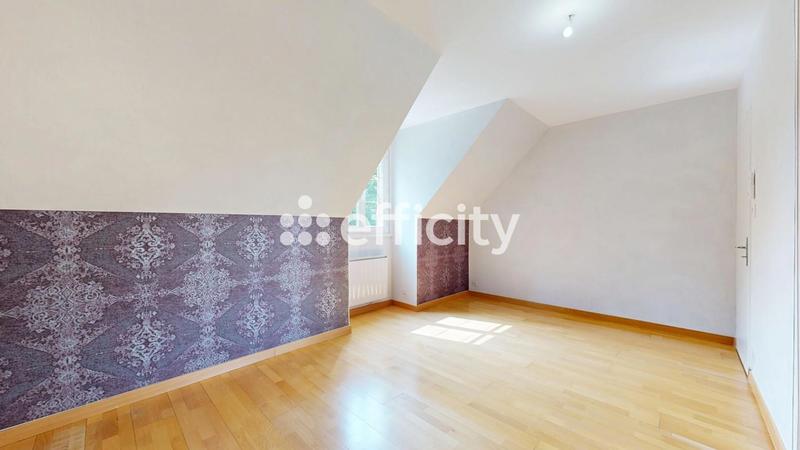 Maison en pierre - 143 m² - 6 pièces