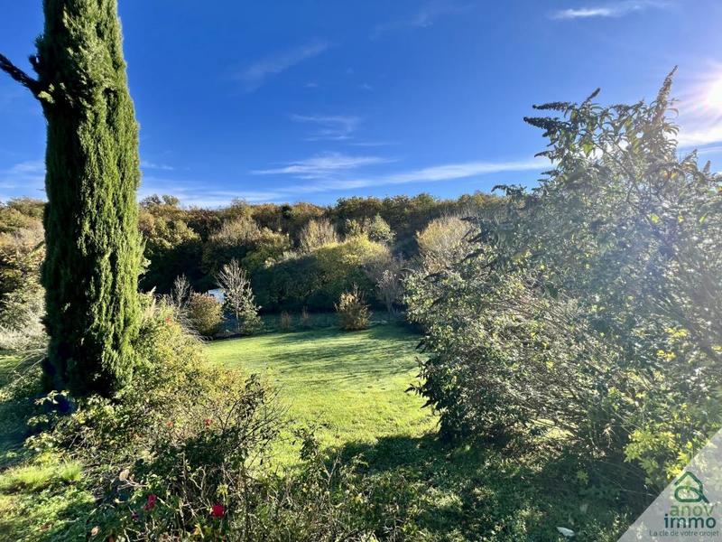 Propriété - 232 m² - 7 pièces