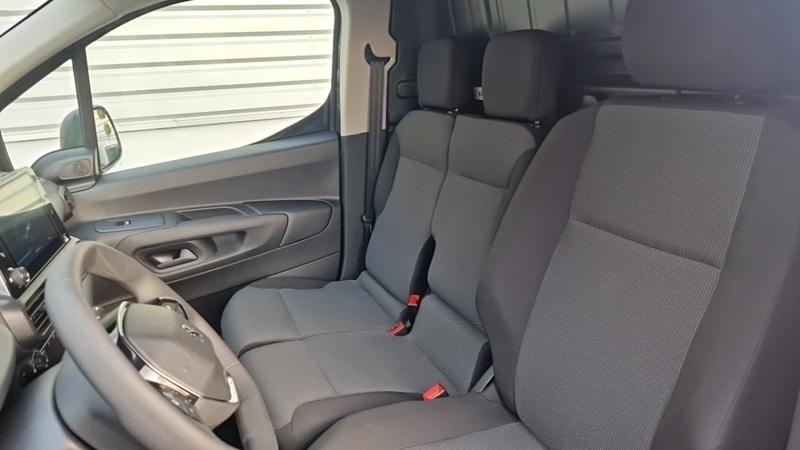 Peugeot Partner Electrique m 800 kg 136 ch batterie 50 kwh