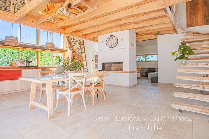 Maison - 196 m² - 8 pièces