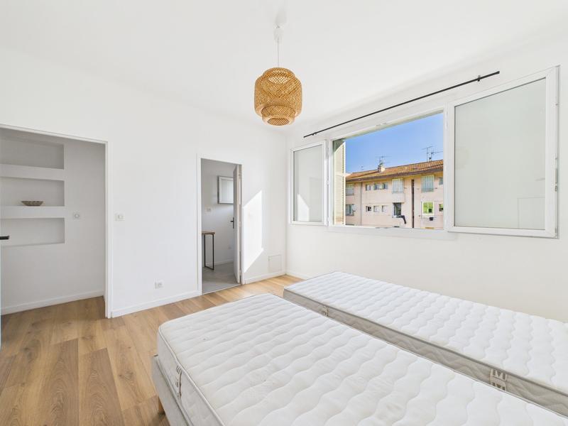 Appartement - 83 m² - 4 pièces