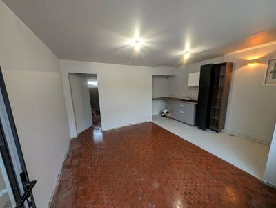 Local d'activité / Entrepôt - 135 m²