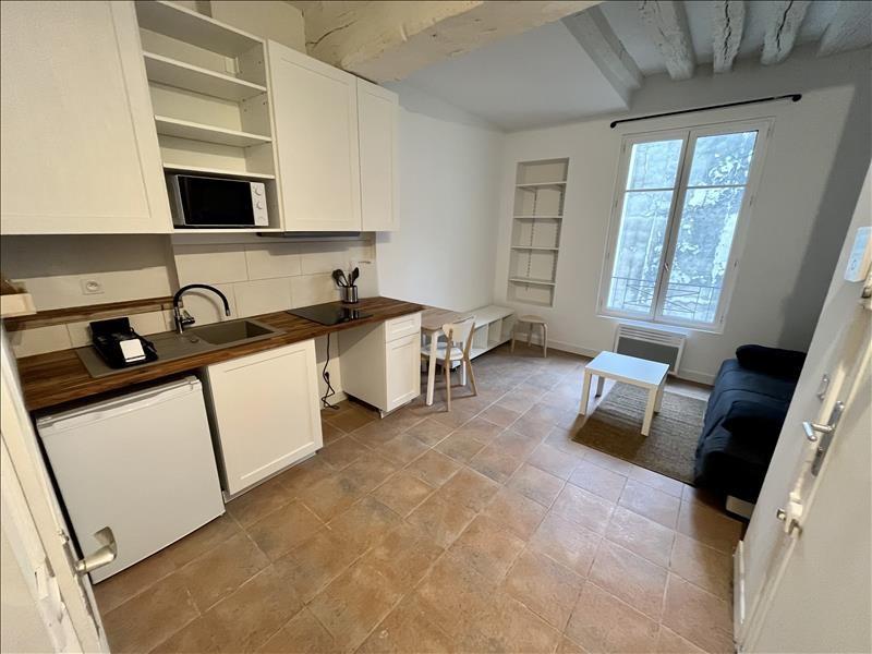 Studio - 18 m² - 1 pièce