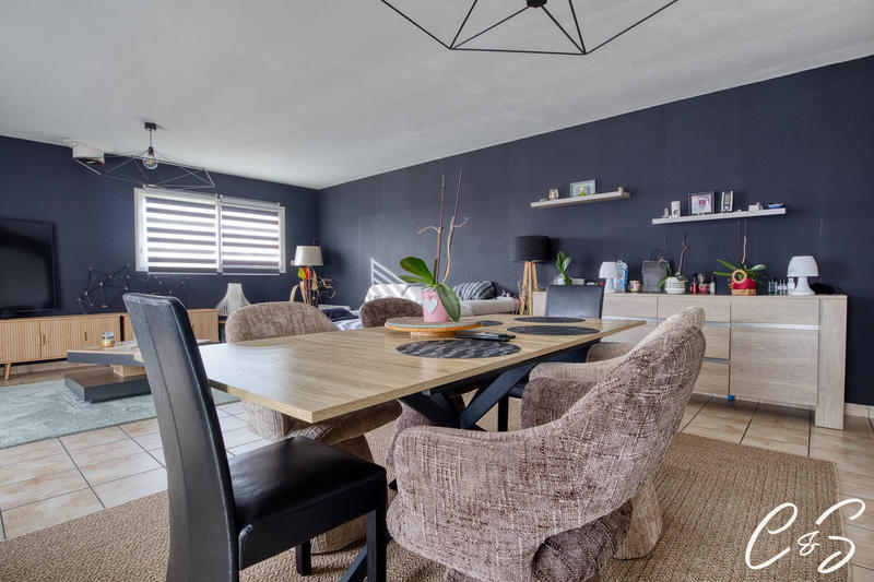 Maison - 95 m² - 5 pièces