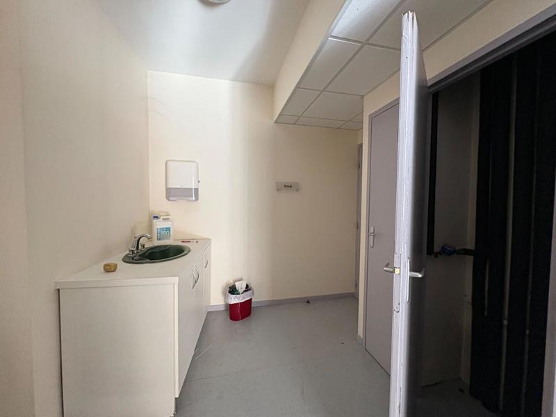 Local commercial - 263 m²