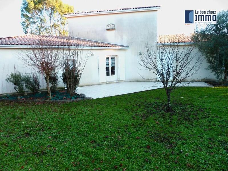 Pavillon - 181 m² - 7 pièces