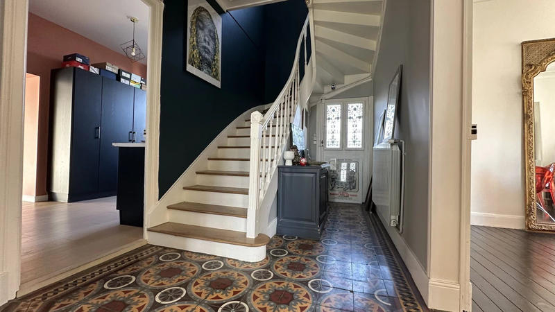 Maison - 199 m² - 8 pièces