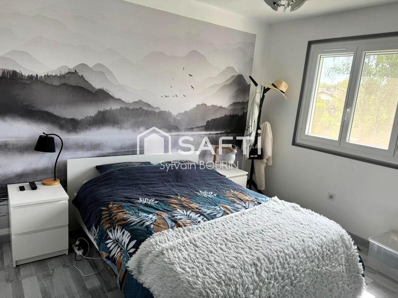 Maison - 289 m² - 9 pièces