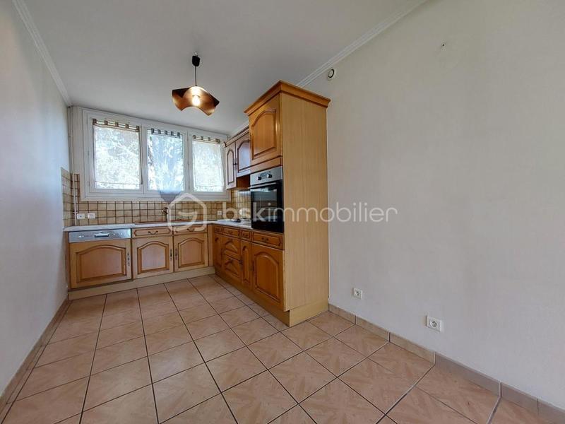 Appartement - 70 m² - 4 pièces