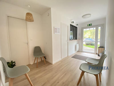 Bureau - 72 m² - 5 pièces