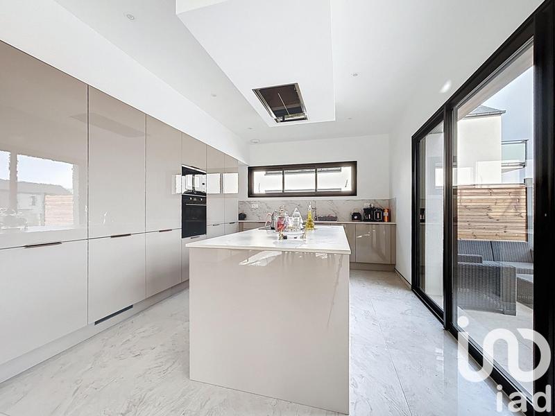 Maison - 172 m² - 6 pièces