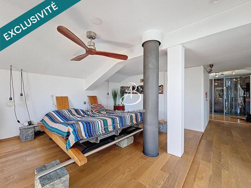 Maison - 280 m² - 12 pièces