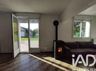 Maison - 90 m² - 4 pièces