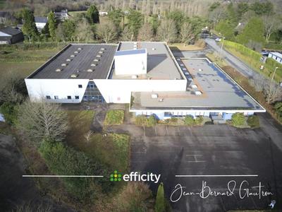 Entrepôt - 2 650 m² - 6 pièces