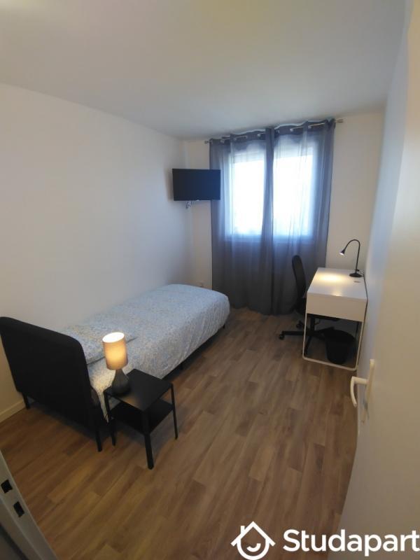 Chambre - 10 m² - 1 pièce