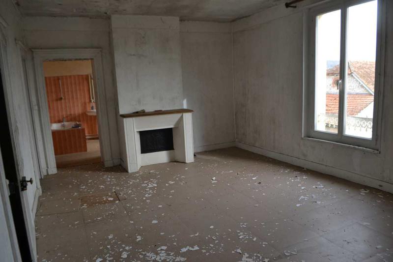 Maison - 186 m² - 16 pièces