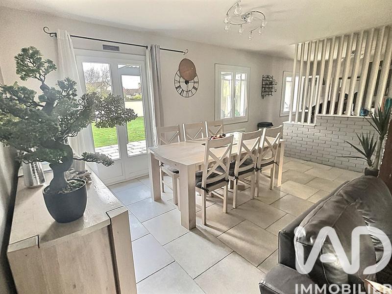 Maison - 96 m² - 5 pièces