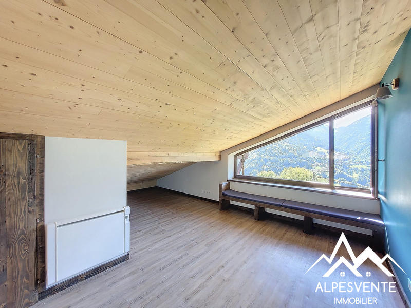 Appartement - 83 m² - 4 pièces