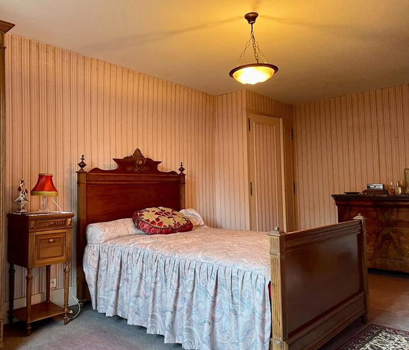 Maison - 350 m² - 10 pièces