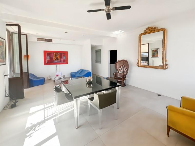 Villa - 250 m² - 10 pièces