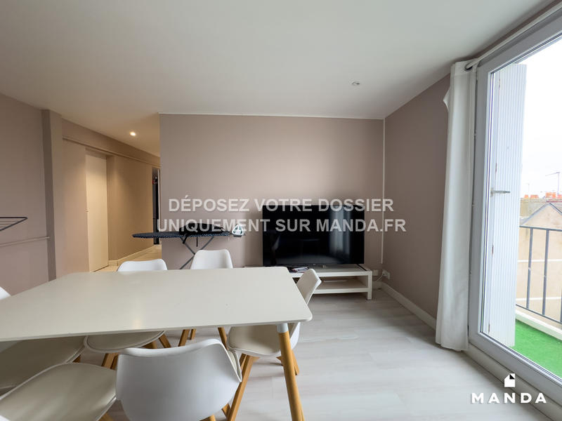 Chambre - 10 m² - 5 pièces