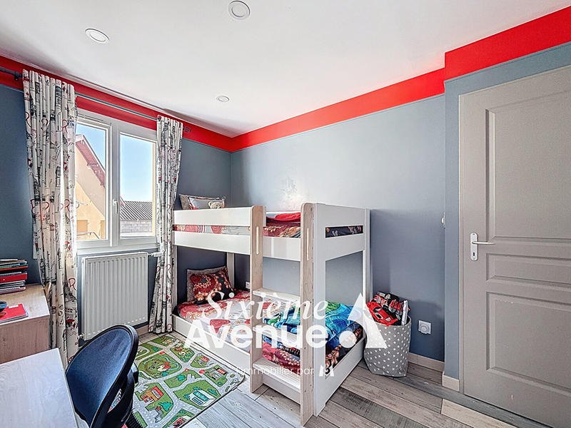 Maison - 80 m² - 4 pièces