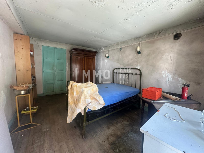 Maison ancienne - 63 m² - 8 pièces