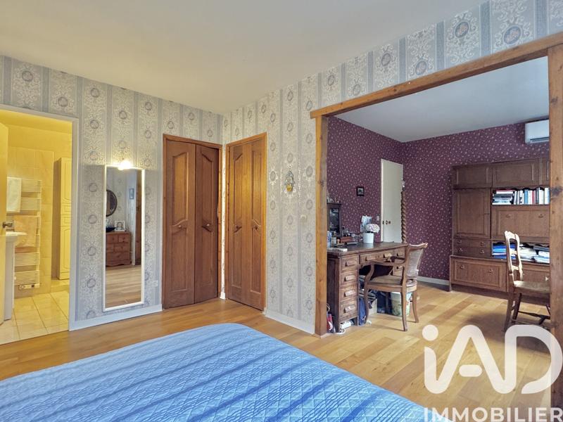 Maison - 197 m² - 8 pièces