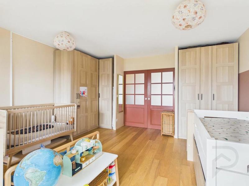 Appartement - 81 m² - 4 pièces