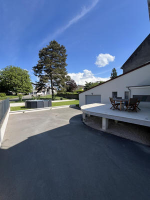 Maison - 166 m² - 6 pièces