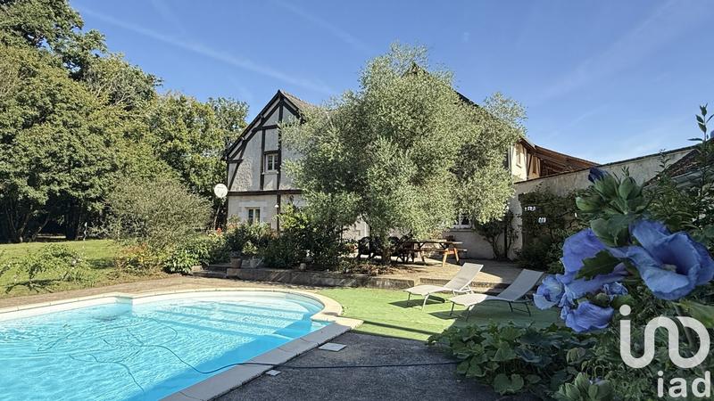 Maison - 477 m² - 15 pièces