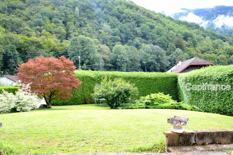 Maison - 224 m² - 6 pièces