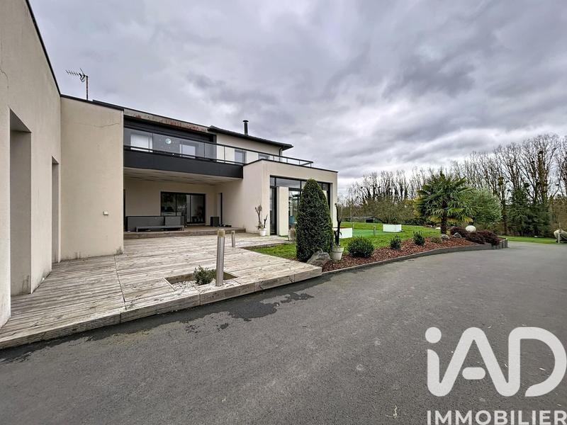 Maison de maîtres - 314 m² - 10 pièces