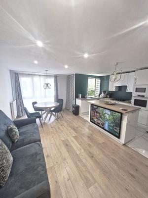 Appartement - 68 m² - 5 pièces