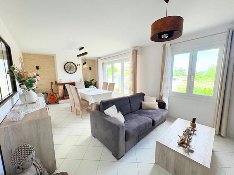 Maison - 98 m² - 5 pièces