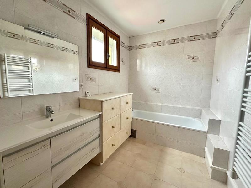 Maison de ville - 132 m² - 5 pièces